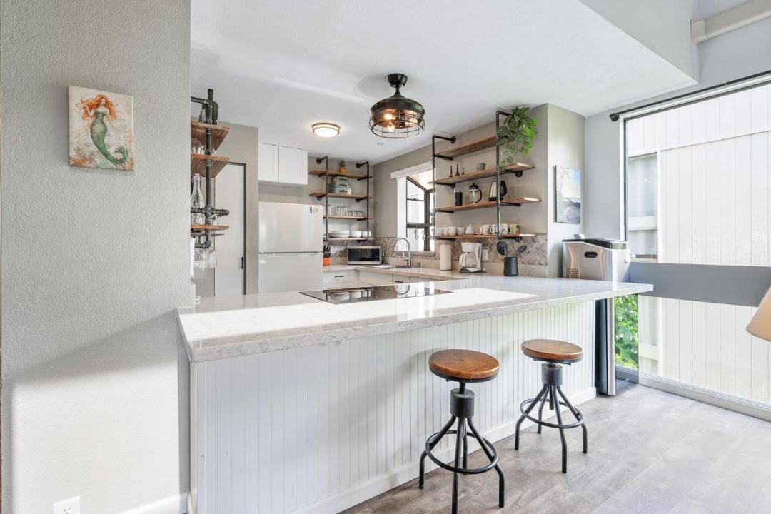 Photo of Others in Historic Kailua Village