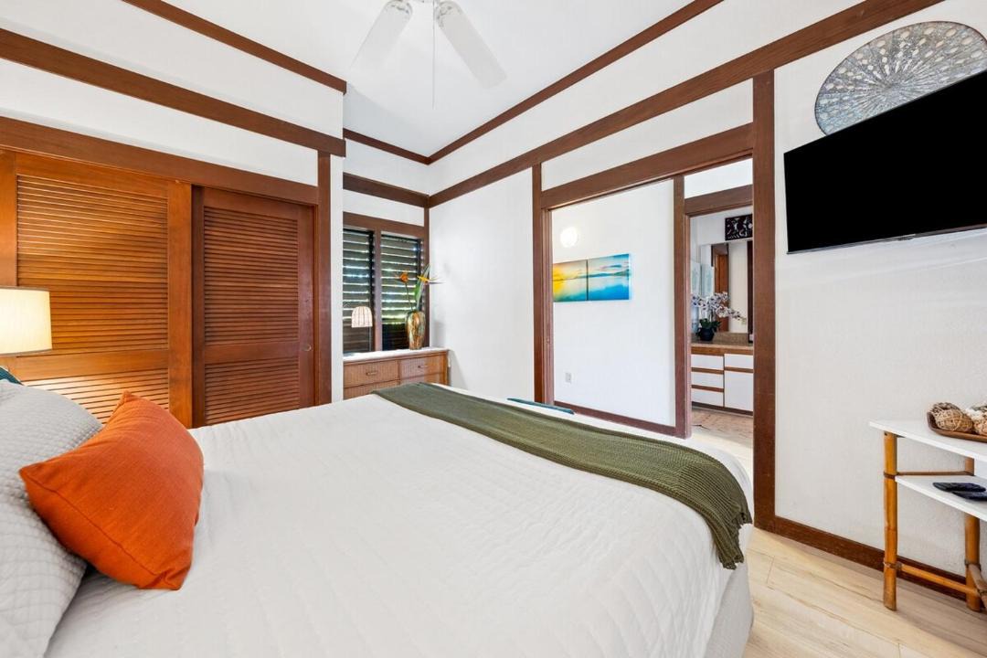 Photo of Bedroom in Poipu
