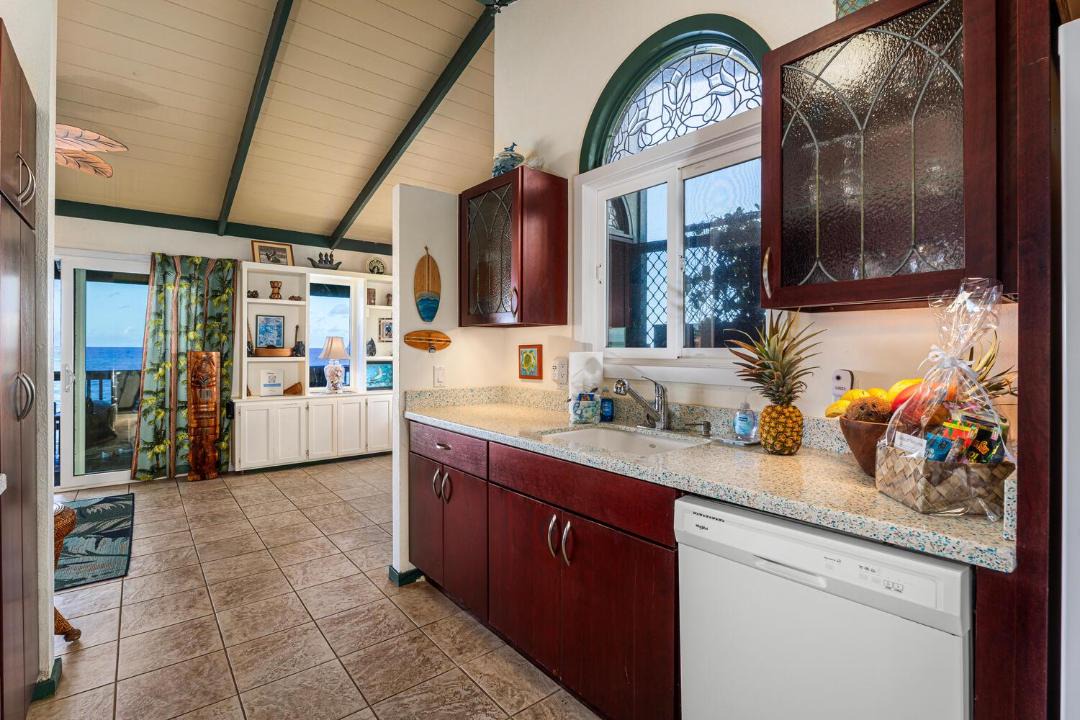 Photo of Kitchen in Kahaluu Bay