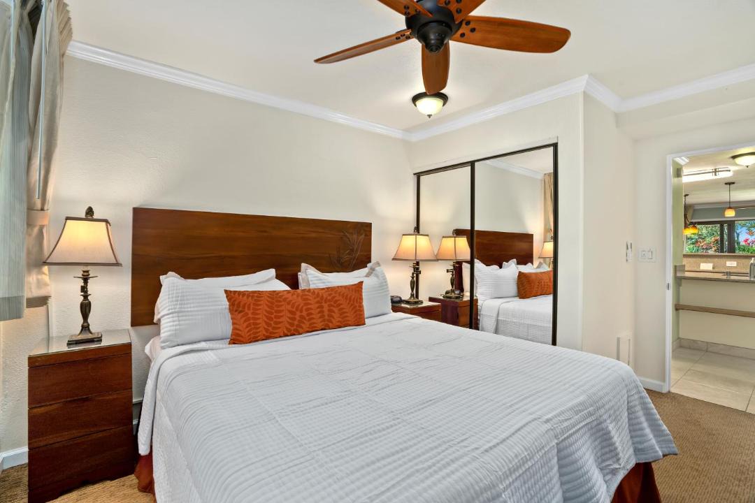 Photo of Bedroom in Poipu
