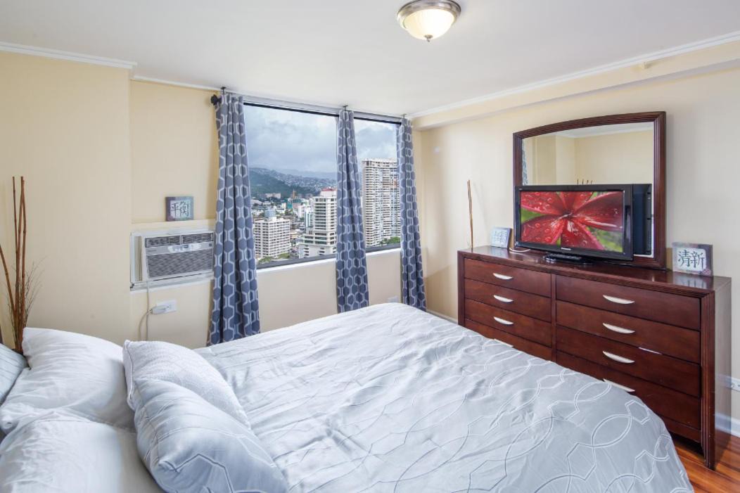 Photo of Bedroom in McCully - Moiliili
