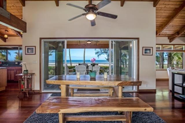 Photo of Livingroom in Hanalei