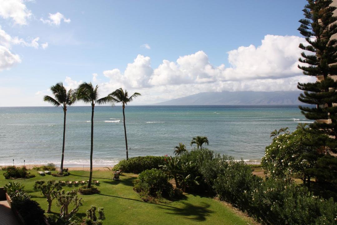 Photo of Others in Kahana