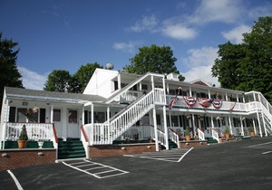 Bennington Motor Inn in Bennington