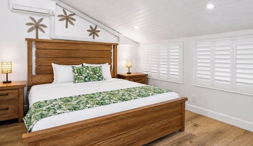 Condo (5 Bedrooms)