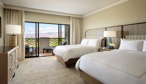 One Bedroom Suite 2 Queen Beds Ocean View (Newly Renovated)