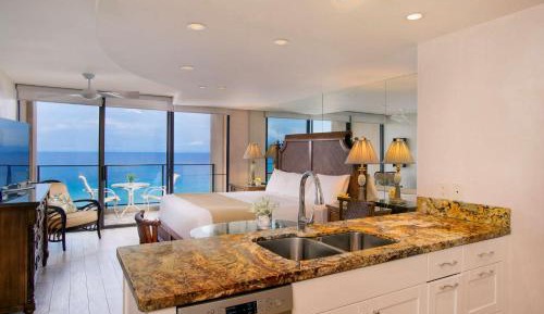 Studio with Ocean Front Premium View