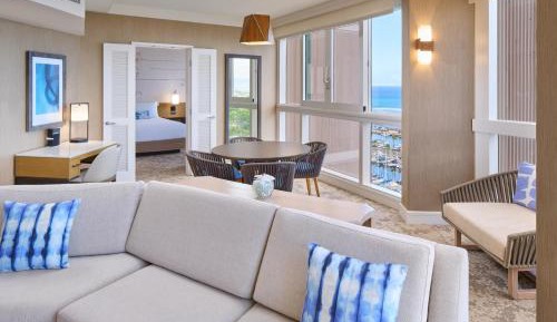 Oceanfront 1 Bedroom Suite - 1 King