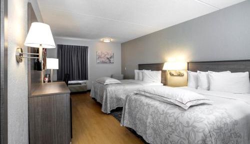  Premium Room with Two Double Beds Smoke Free (Upgraded Bedding and Snack Box)