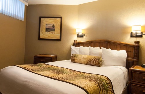 Historic Kailua Village Condo | Kona Reef, A Raintree Vacation Club Resort