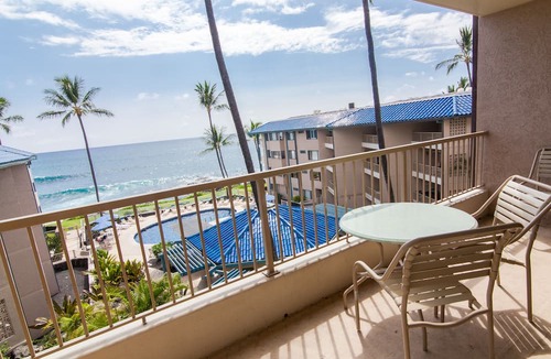 Historic Kailua Village Condo | Kona Reef, A Raintree Vacation Club Resort