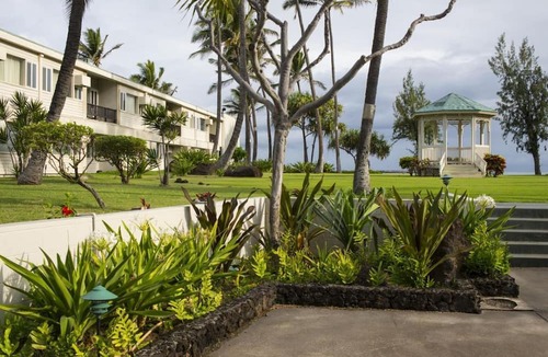 Kahului House | Have Fun in Hawaii! 4 Family-friendly Units, Pool, Pets are Welcome!