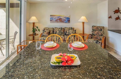 Kahaluu Bay Apartment | Kona White Sands A4 Romantic Ocean View!