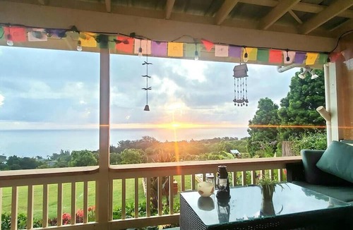 Papaaloa Cabin | Sunrise Farm Retreat Cabin - Farm Stay Hawaii