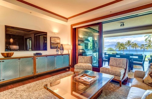 Montage Kapalua Bay Apartment | K B M Resorts: Palapala at Montage Kapalua Bay, Stunning 3500 Sqft 3 Bedrooms, 3.5 Bathrooms, Ocean Front Resort, Includes Rental Car!