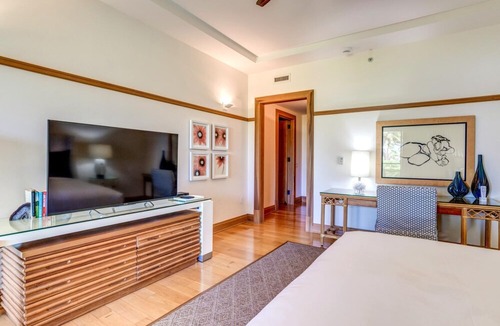 Montage Kapalua Bay Condo | K B M Resorts: Luna At Montage Kapalua Bay, Luxury, Ocean View, 3 Bedrooms, L'occitane Amenities, Beach Gear, 2900 Sq/ft, Includes Rental Car!