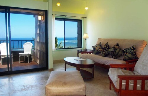 Princeville Villa | Sealodge H9 1 Bedroom Condo by RedAwning