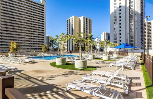 Waikiki Condo | Deluxe Condo Near Waikiki Beach - Free Parking