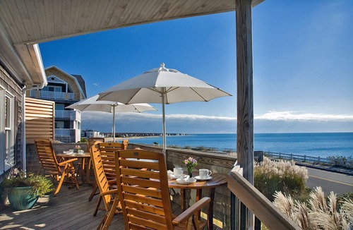 Falmouth Heights Bed & Breakfast | Inn on the Sound