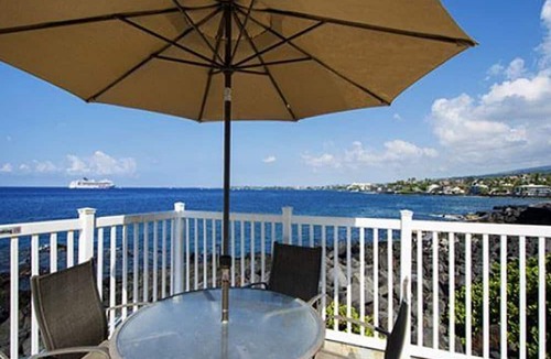 Historic Kailua Village Condo | Kona Shores#130