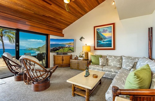 Wailea Condo | Beachfront Condo E 303/ Incredible views/ Pickleball/Snorkeling/