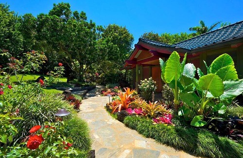 Kilauea House | Sea Song in Kilauea With 4 Bedrooms and 4 Bathrooms