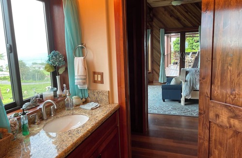 Paukaa Bed & Breakfast | Hawaii Magic Skies B&B Farmstay