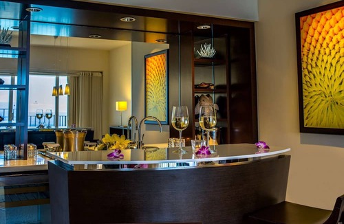 Waikiki Resort | Hilton Waikiki Beach Resort & Spa