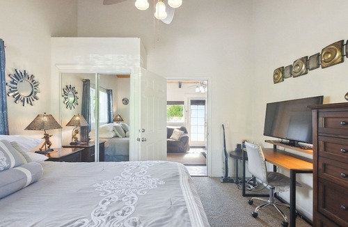 Kalaoa House | Cozy Sunset Views W/Lanai - Close To Beach 1 Bedroom Home by RedAwning