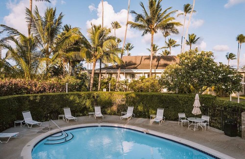 Wailua Hotel | Steps from the Ocean! 4 Stunning View Suites | Balcony and Kitchen + 3 Pools