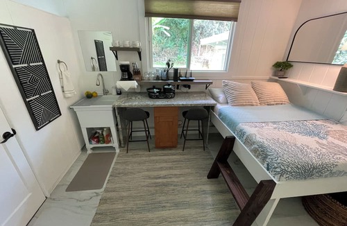 Kealakekua House | One bedroom studio private