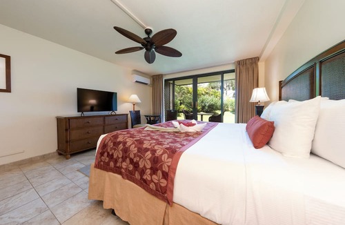 Princeville Hotel | Luxury Getaway| Onsite Pool | Tennis Courts | Award-Winning Kauai Resort
