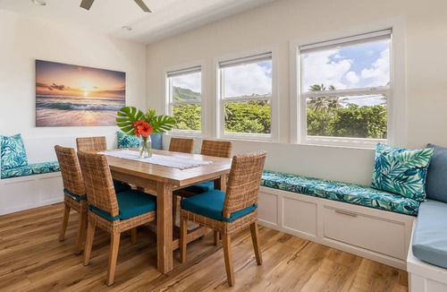 Punaluu House | "Hina Hideaway", Views, A/C, ~5 min Walk to Beach
