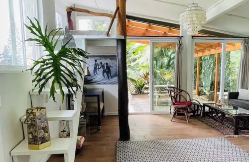 Kalaoa Cottage | Tranquil Tropical Retreat
