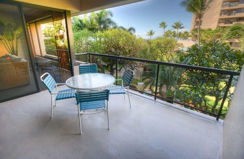 Kahana Resort | Maui Beachfront Resort Oasis