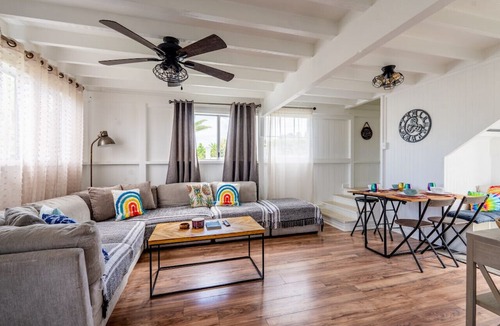 Hilo House | Somewhere Over Rainbow Loft - Hilo NEW