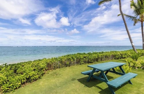Punaluu Condo | Island Life Retreat-Ocean Front-Beach Access