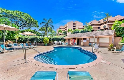 Kahana Resort | Lahaina Maui 2 Bedroom Sleeps 6