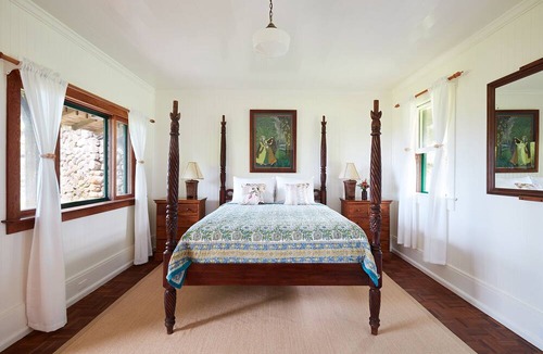 Kaunakakai House | Historical lodge at Pu'u O Hoku Ranch! Outdoor pool and farm-to-table meals!