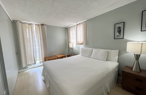 Waikiki Condo | Waikiki Lanais 1 BDRM Mountain View Condo w/Free Parking on the 11th Floor