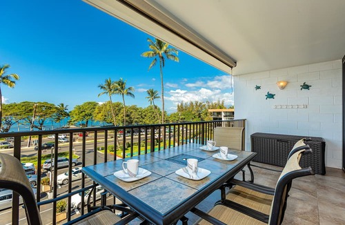 Kihei Condo | Maui Parkshore #412 Ocean View in the Heart of Kihei, Walk to Kamaole Beach