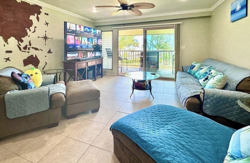 Ualapue Condo | Ocean view condo with shaded lana'i, WiFi & shared pool, tennis, grills, cabana