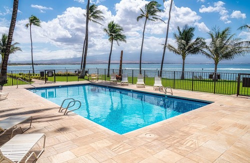 Maalaea Condo | Oceanfront Penthouse with Lanai plus Private Rooftop Sundeck - one of a kind!