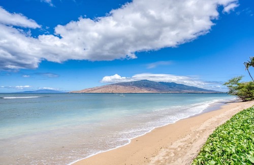 Kihei Condo | Leinaala Oceanfront #303 Panoramic Ocean Front View, A/C Great Location, Pool