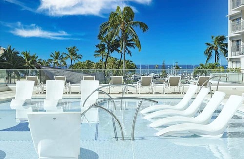 Waikiki Condo | City-View Waikiki Beach Condo - Free Parking!