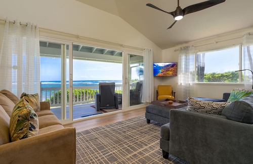 Anahola House | Oceanfront Beach House - Spectacular Views & Privacy