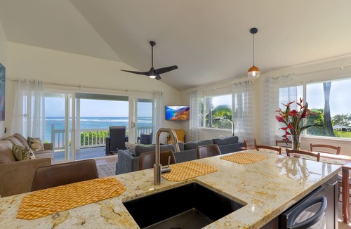 Anahola House | Oceanfront Beach House - Spectacular Views & Privacy