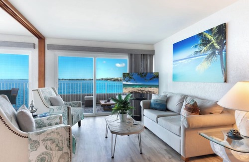 Kailua-Kona Condo | Alii Villas #332 Million Dollar Ocean View. Watch Dolphins, Coastal Vibes.