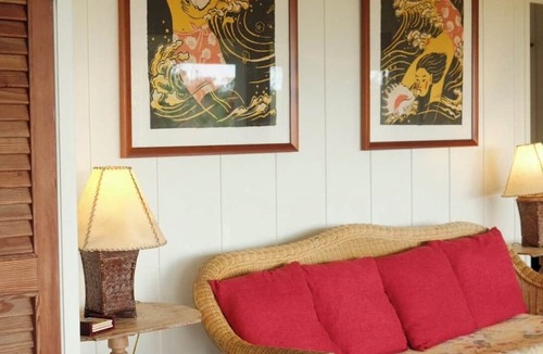 Kaunakakai Cottage | Rustic retreat with panoramic views, tropical gardens, & biodynamic produce!