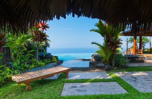 Kailua-Kona House | 🏖️Infinity Pool Kona Home | Panoramic Ocean Views